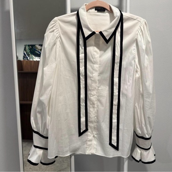 Alice + Olivia White Blouse with Black Accents Size XL/LG - Picture 10 of 13